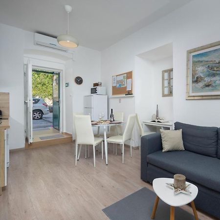Naval Apartment Rijeka Eksteriør billede