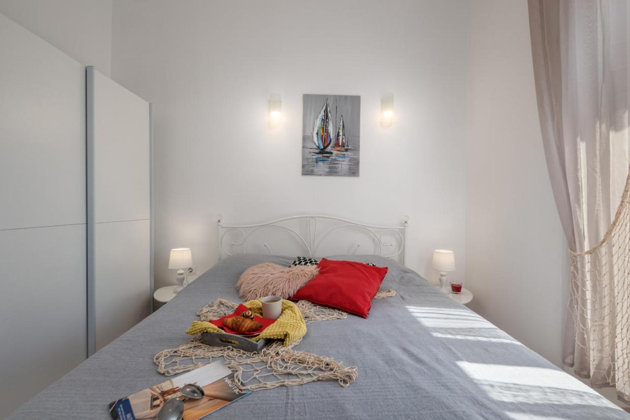 Naval Apartment Rijeka Eksteriør billede